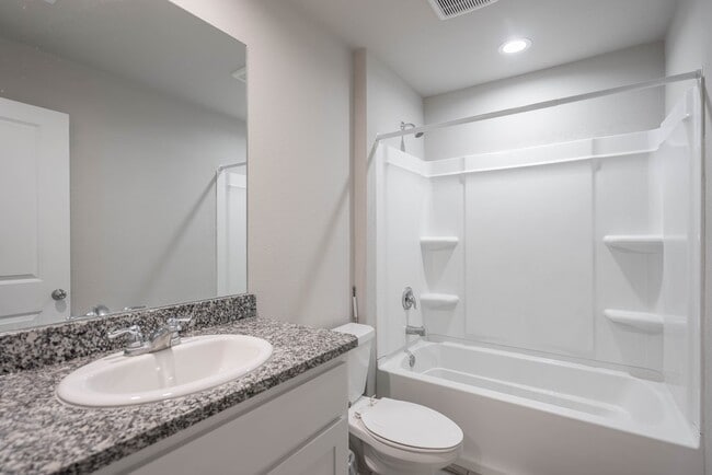 Building Photo - 7608 Orange Blossom Rd