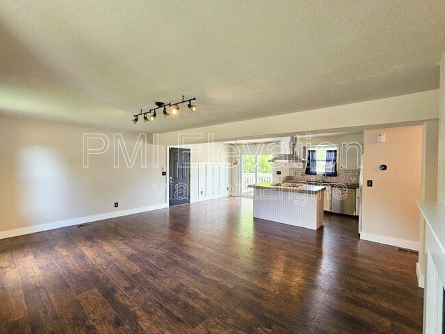 Building Photo - 4132 S Richfield Way