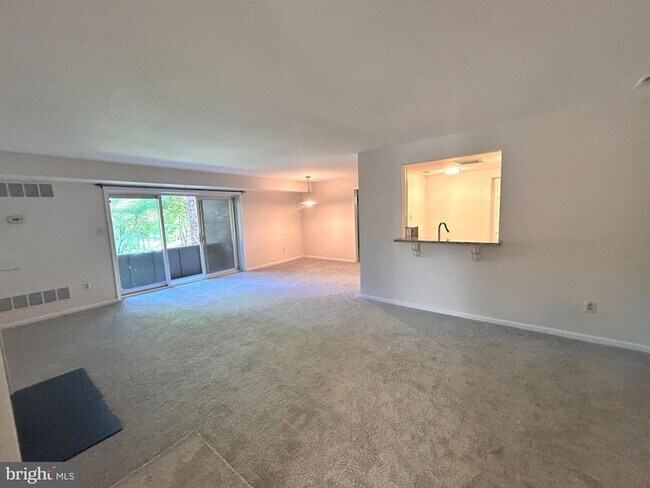 Building Photo - 1705 Mountainview Dr
