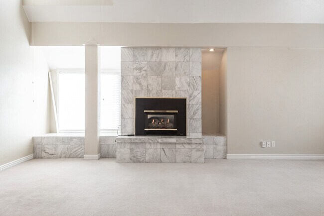 Building Photo - 960 E 100 S