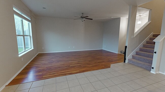 Building Photo - 4/2.5 Rental in Summerlyn Subdivision, Lea...