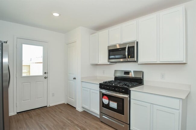 Building Photo - 4123 Saw Mill Peak Ln