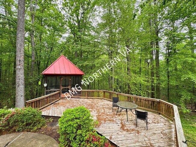 Building Photo - 4800 Occoquan Overlook