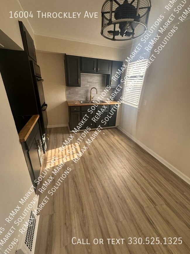 Building Photo - 16004 Throckley Ave