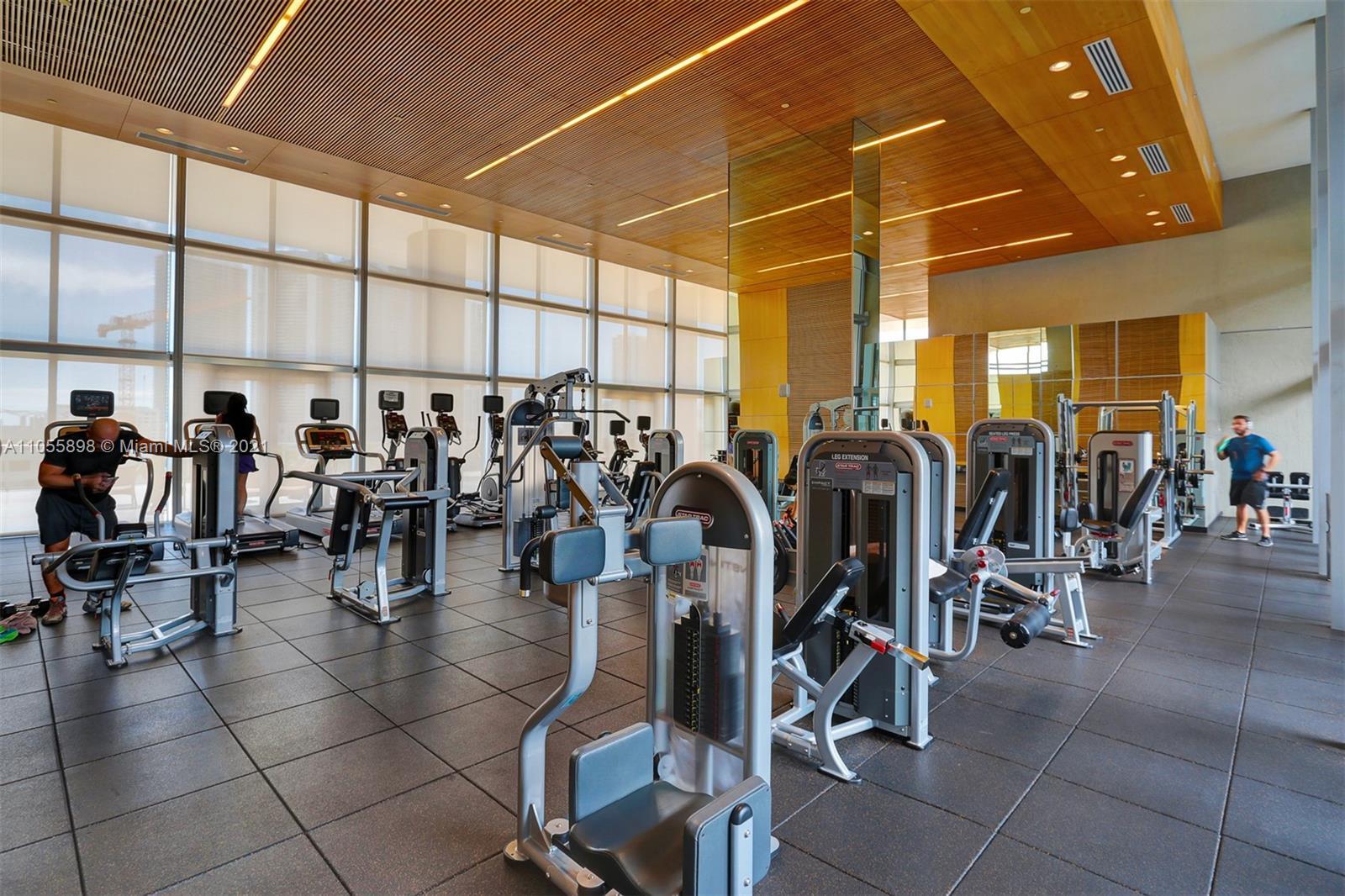 Building Photo - 3451 NE 1st Ave