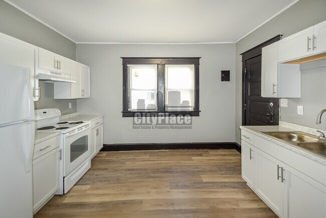 Building Photo - 119 N Euclid Ave