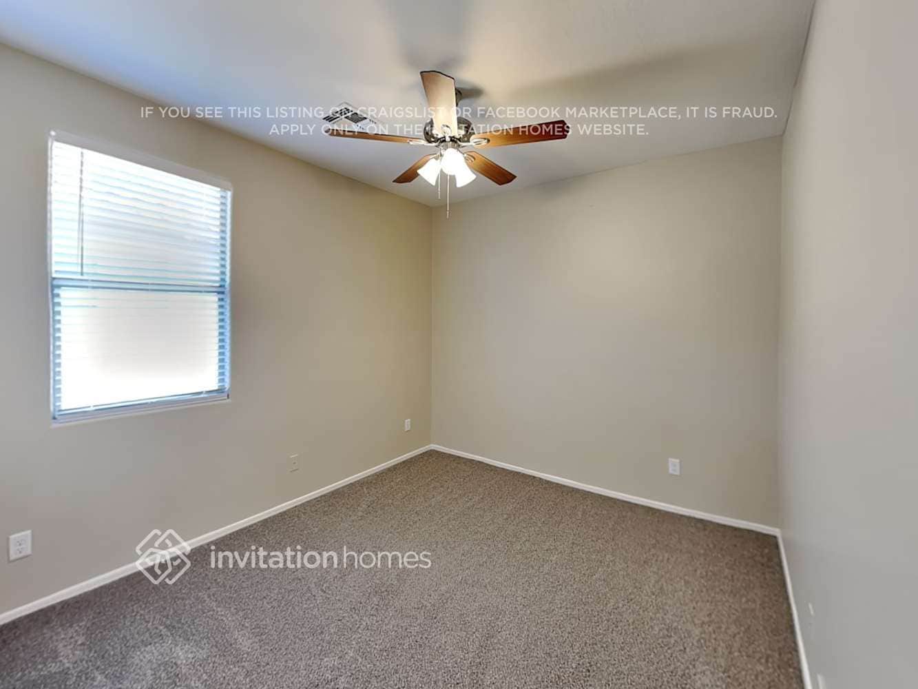 Building Photo - 12552 W Estero Ln