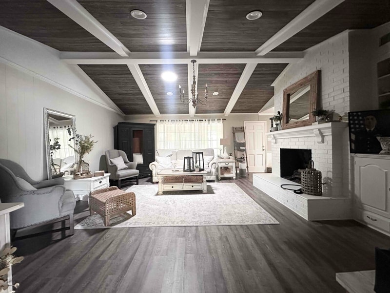 Building Photo - 401 Lake Louise Ct