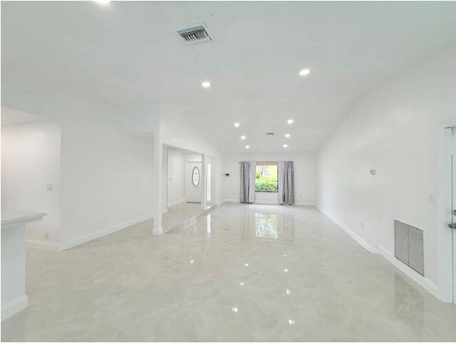 Building Photo - 9150 NW 15th St