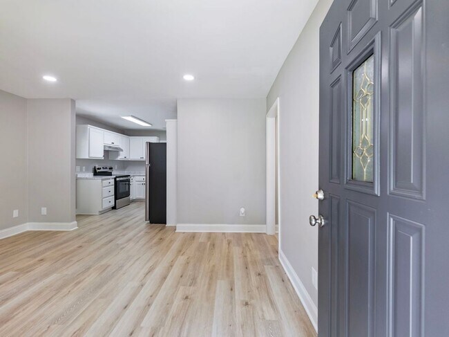 Building Photo - 2862 Argyle Dr NW
