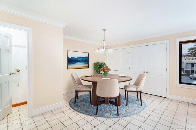 Building Photo - 13 Lawson Ln