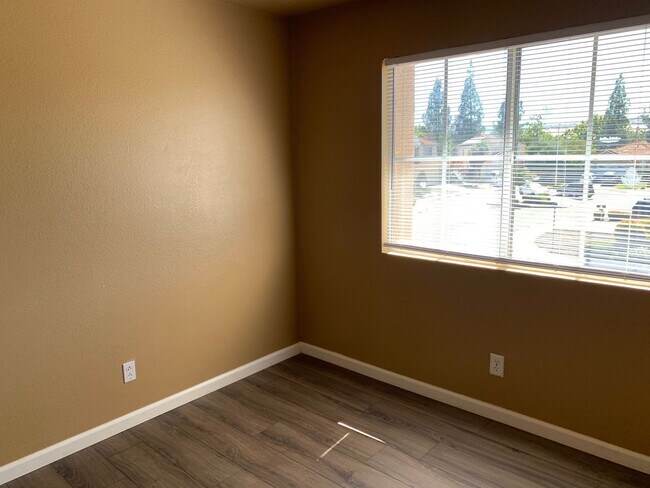 Building Photo - Fantastic Antioch Home!