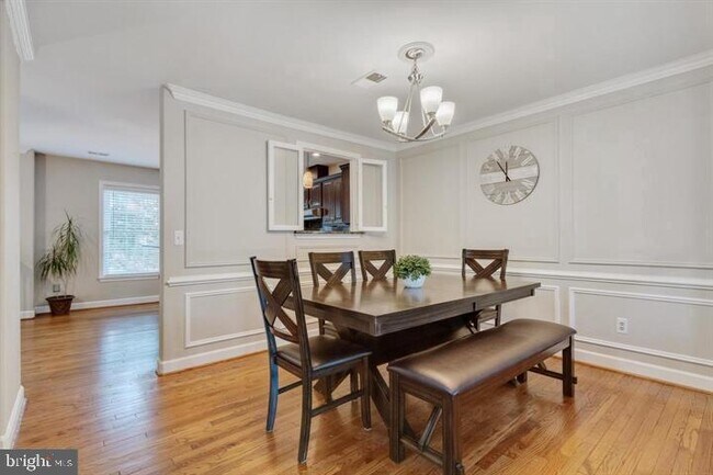 Building Photo - 3956 Valley Ridge Dr