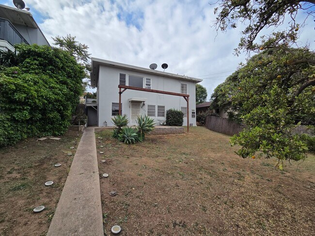 Building Photo - Charming 1-Bedroom Retreat! MOVE IN SPECIAL!!