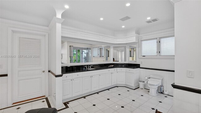 Building Photo - 260 Cape Florida Dr