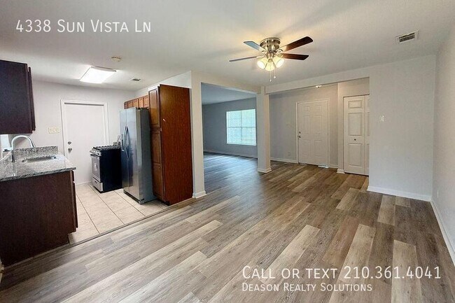 Building Photo - 4338 Sun Vista Ln