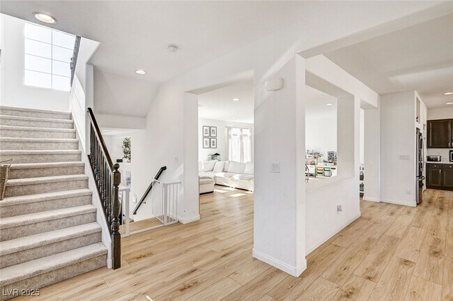 Building Photo - 6328 Rock Strm Ln