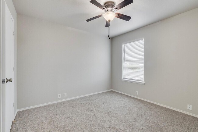 Building Photo - TOWNHOME IN KELLER ISD!