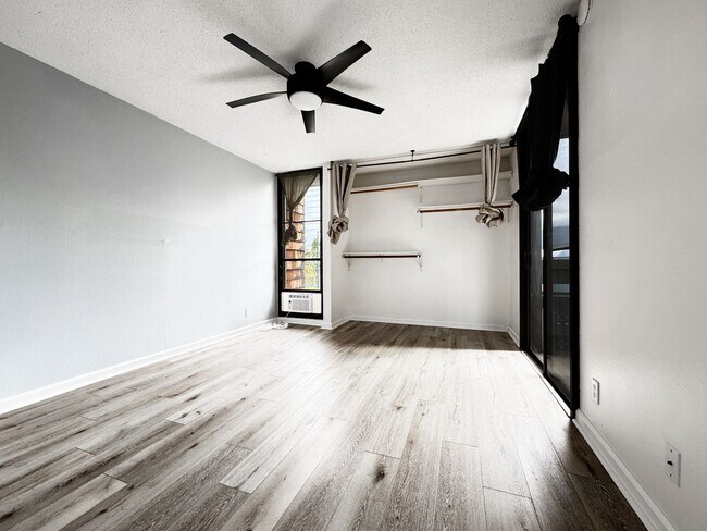 Building Photo - Pet Friendly Kailua Condo with A/C