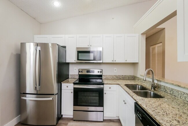 Building Photo - 2531 NW 56th Ave