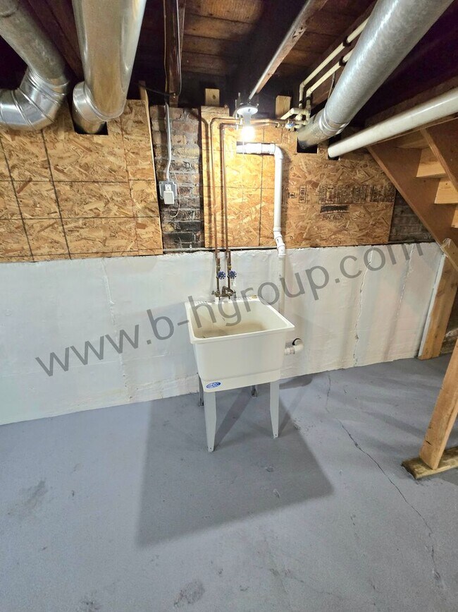 Building Photo - Washer & Dryer Now Provided