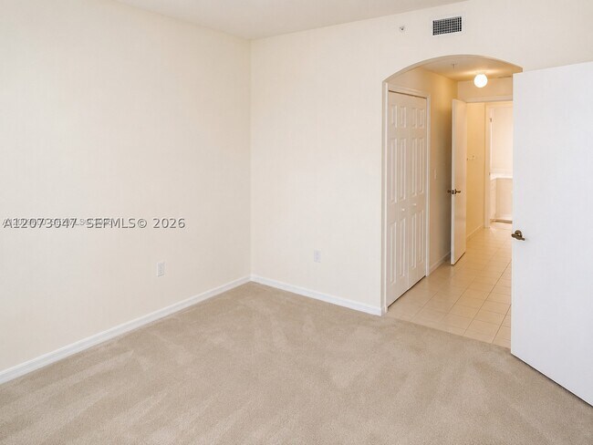 Building Photo - 6630 NW 114th Ave