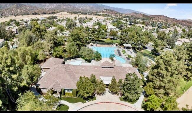 Building Photo - 27351 Eagles Nest Dr