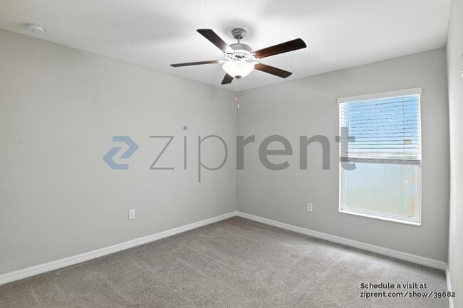 Building Photo - 10382 Blue Plume Ct