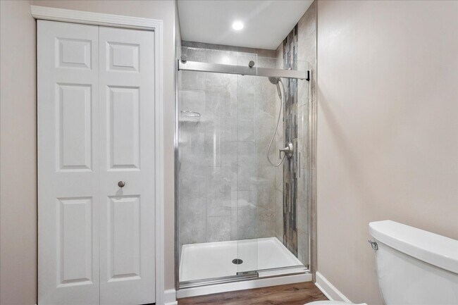 Building Photo - 226 Coventry Cir