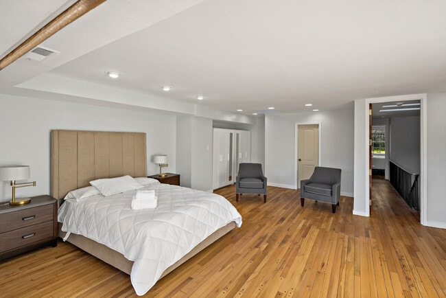 Building Photo - 3303 Water St NW