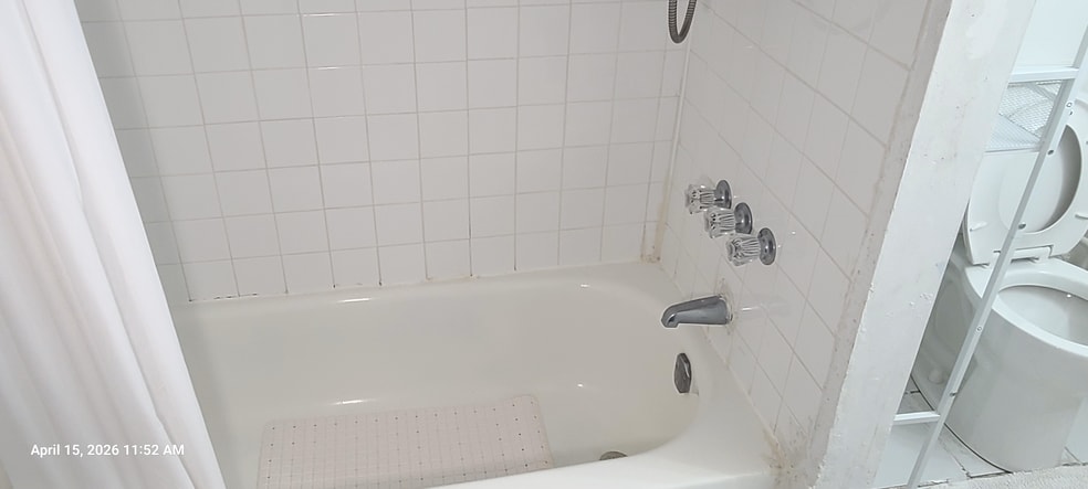 Building Photo - 423 Upshur St NW