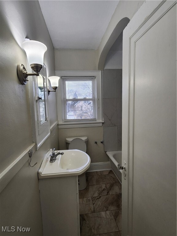 Building Photo - 529 E Cuyahoga Falls Ave