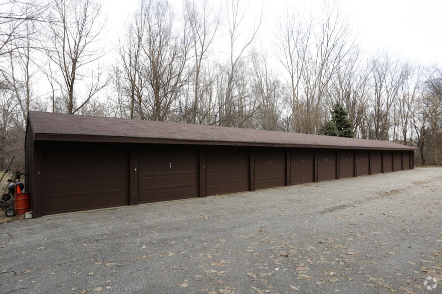 Building Photo - Woodcreek Apartments