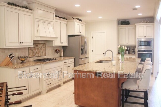 Building Photo - 7165 Bridgemill Dr