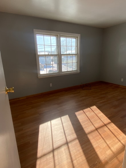 Building Photo - 14 N Ritchie Ave