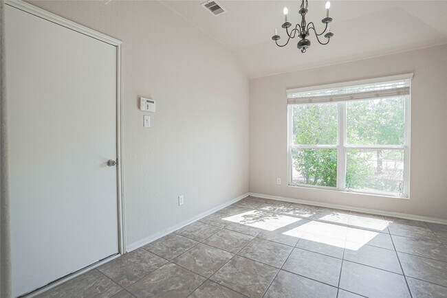 Building Photo - 3050 Thicket Path Way