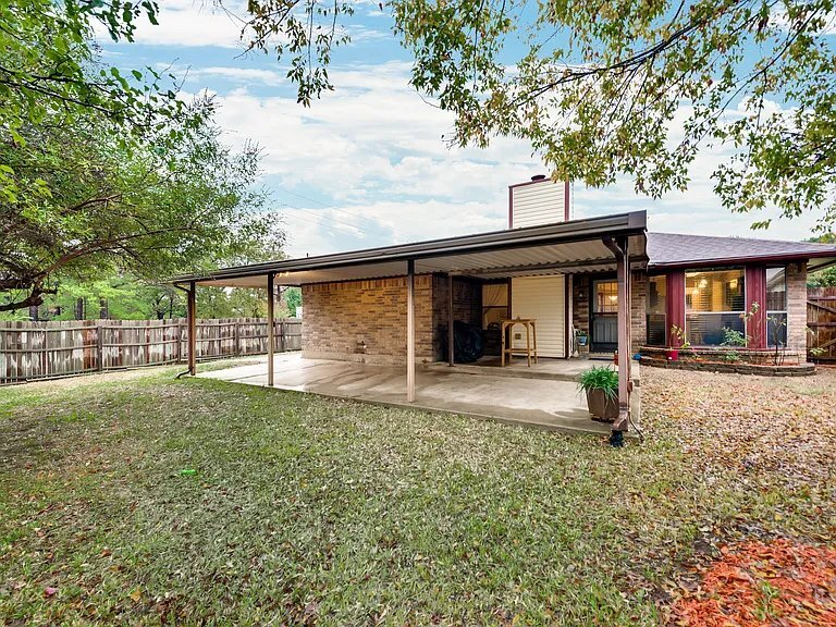 Building Photo - 515 Anice Ln