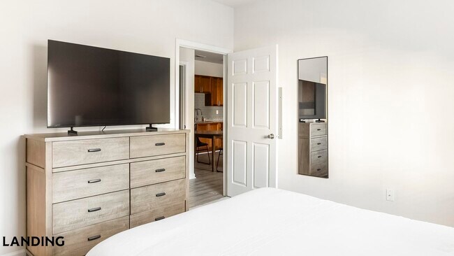 Building Photo - 100 Waterstone Park Cir