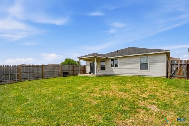 Building Photo - 2900 Blackburn Dr