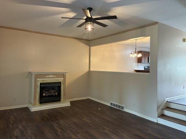 Building Photo - 304 Persimmon Way