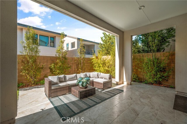 Building Photo - 105 Shear