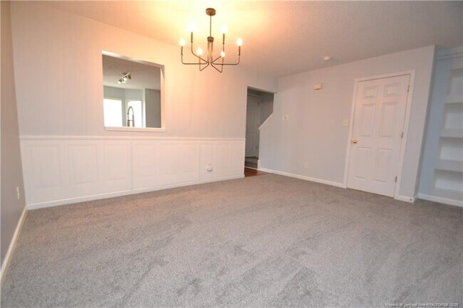 Building Photo - 308 Black Bird Ct