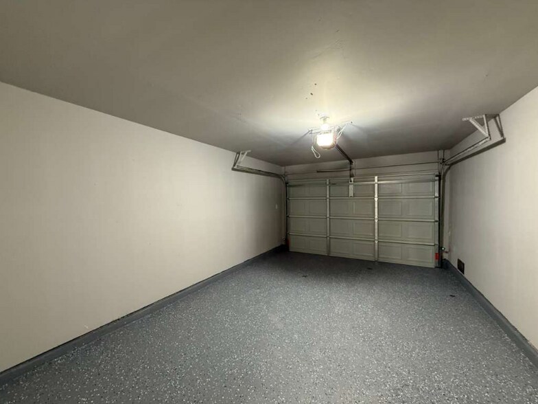 Building Photo - 6627 Diamond Pass