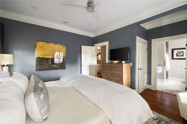 Building Photo - 28 Clay St SE