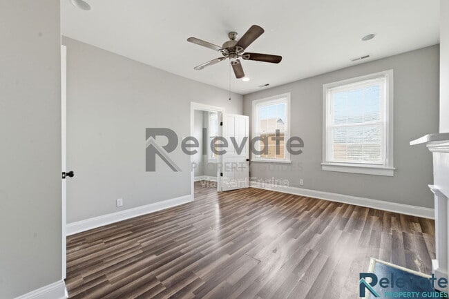 Building Photo - 2820 Q St