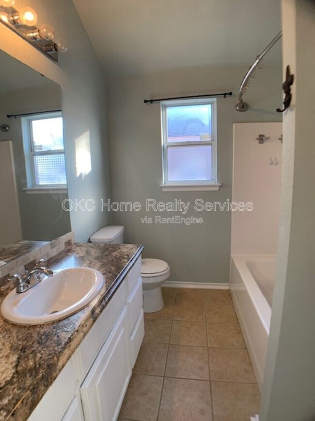 Building Photo - 16313 Everglade Ln