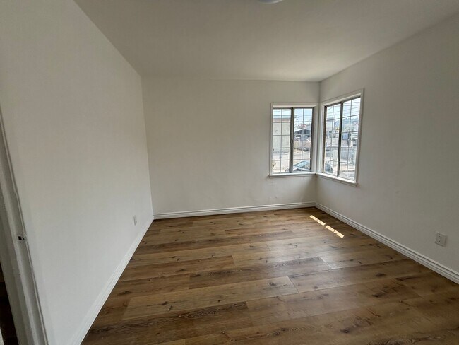 Building Photo - Foothill, 7424