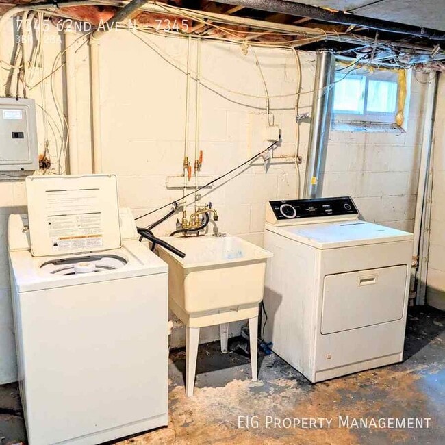 Building Photo - 7345 62nd Ave N