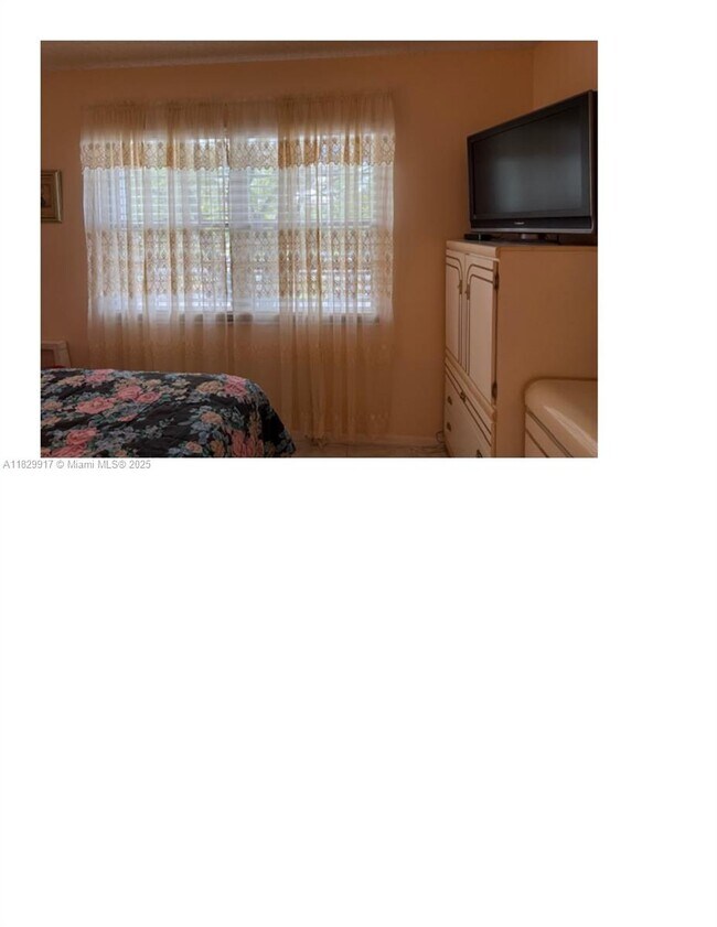Building Photo - 1151 SW 128th Terrace