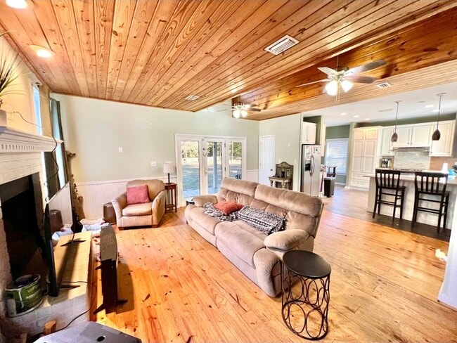 Building Photo - Co Rd 55